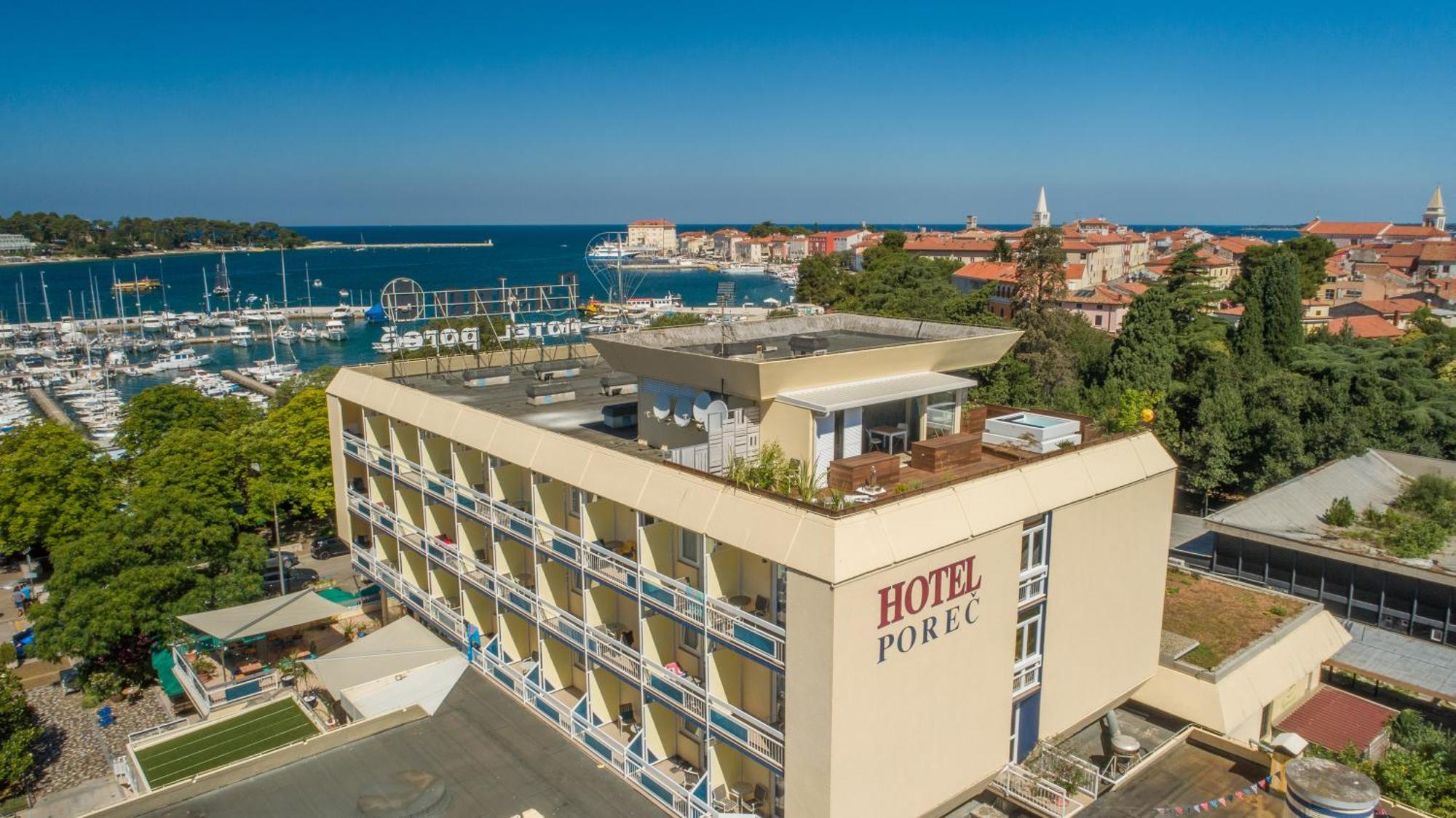 Hotel 포레치 외부 사진