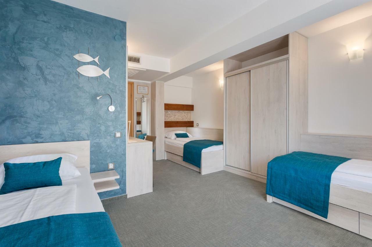 Hotel 포레치 외부 사진